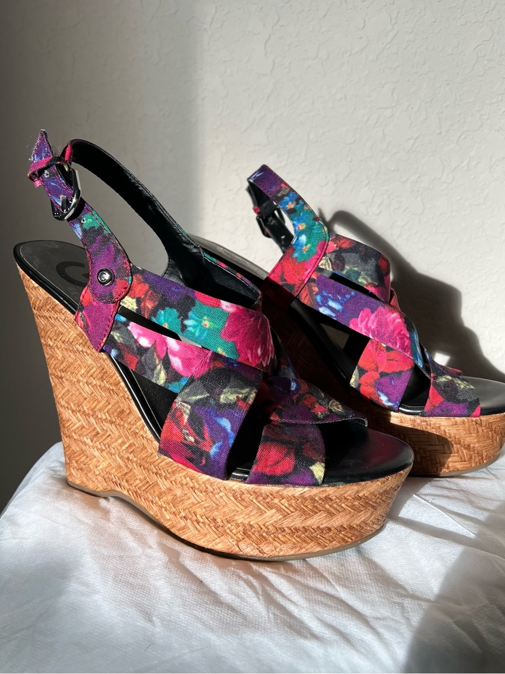 Guess Floral Purple Pink Multicolor Wedge Sandals